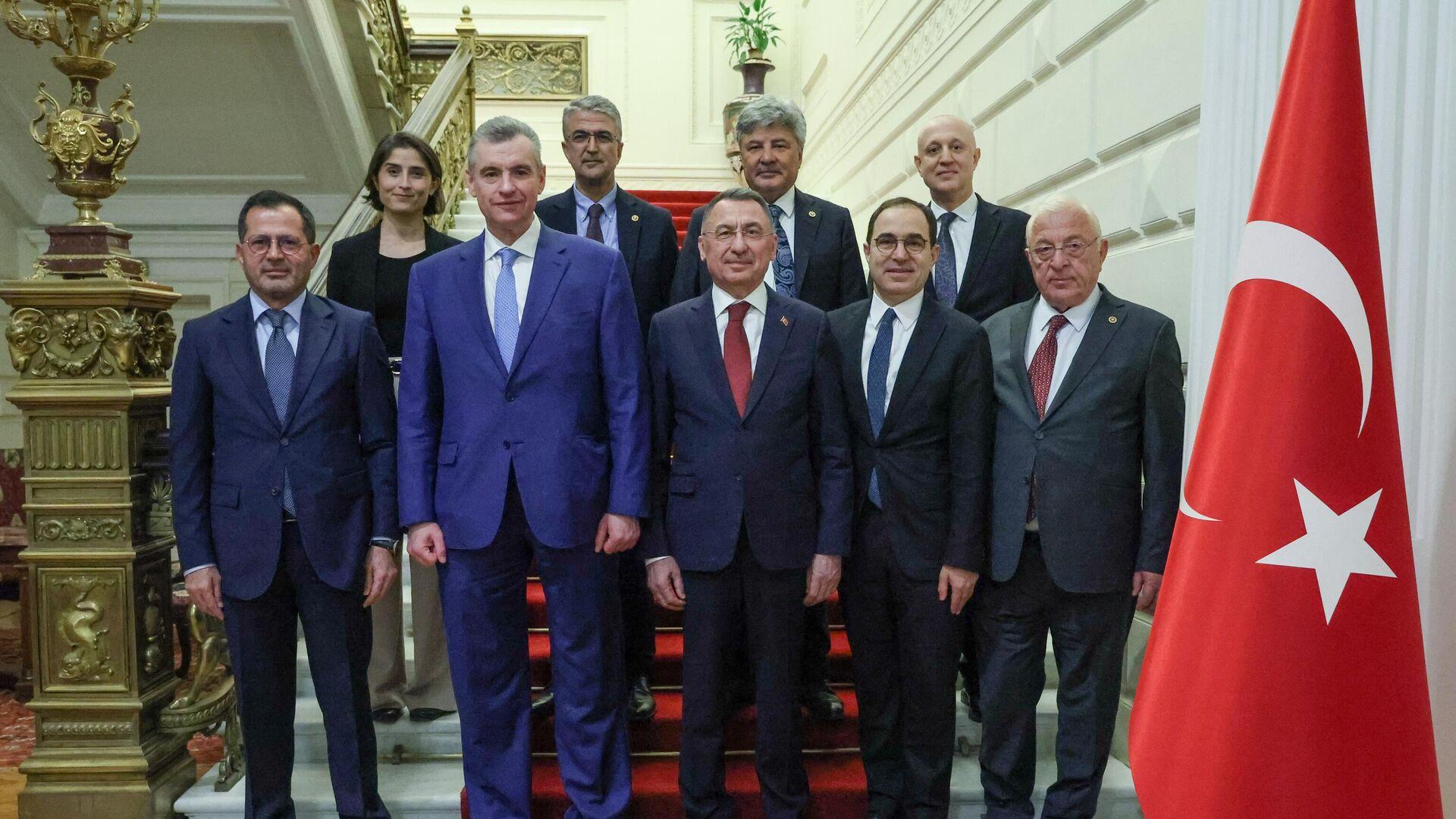 tbmm-disisleri-komisyonu-baskani-oktay-beraberindeki-heyetle-rusyada-2cUKbE7v.jpg