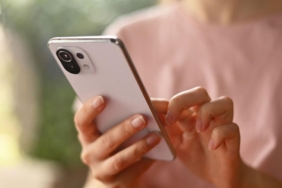 xiaomi-16-ile-akilli-telefon-pil-teknolojisinde-cigir-acan-degisim-pXlB8EiG.jpg