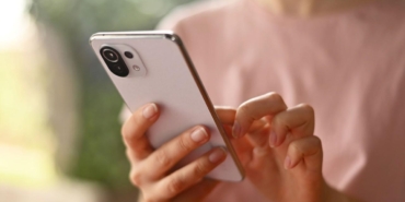 xiaomi-16-ile-akilli-telefon-pil-teknolojisinde-cigir-acan-degisim-pXlB8EiG.jpg