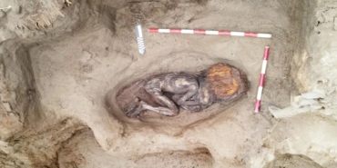 4500-yil-once-gomulen-perulu-kadinin-sirri-hala-saclari-bile-durugunu-koruyor-u9z5Qi51.jpg
