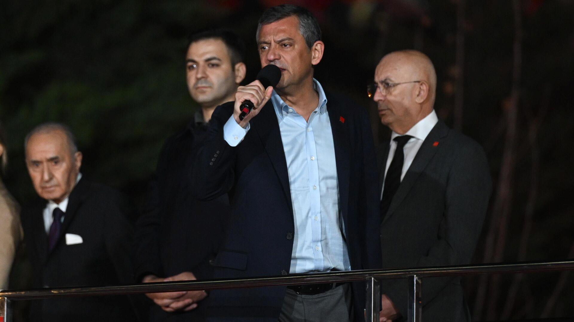 chp-lideri-ozel-bugun-yapilan-saldiriyi-hicbir-siyasi-partiye-hicbir-siyasi-goruse-hicbir-rakibimize-mal-etmiyorum-TEVC9XWU.jpg