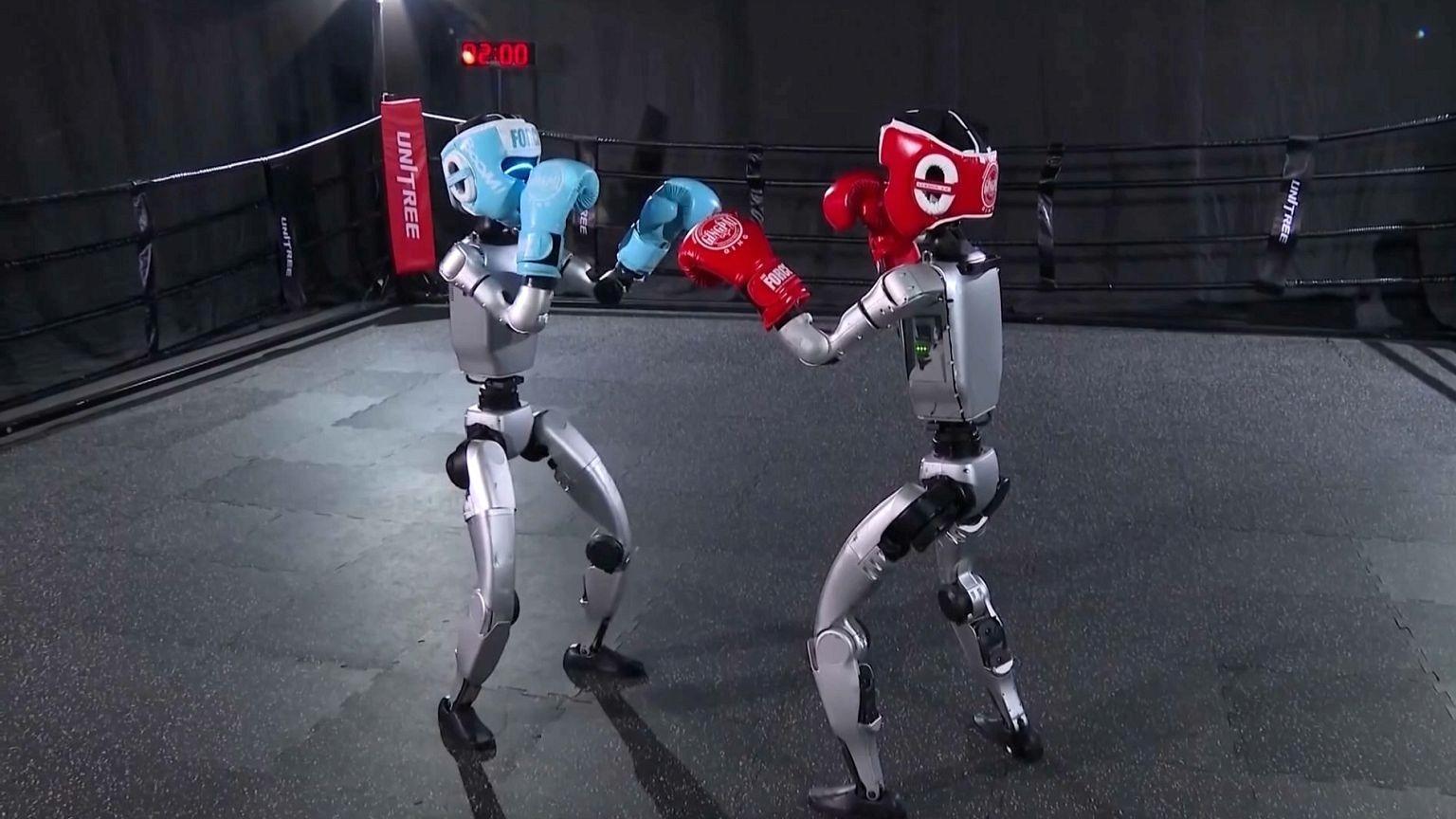 dunyanin-ilk-insansi-robot-boks-maci-cinde-gerceklesti-celik-yumruklar-gokyuzune-yukseldi-X9IYm5HK.jpg