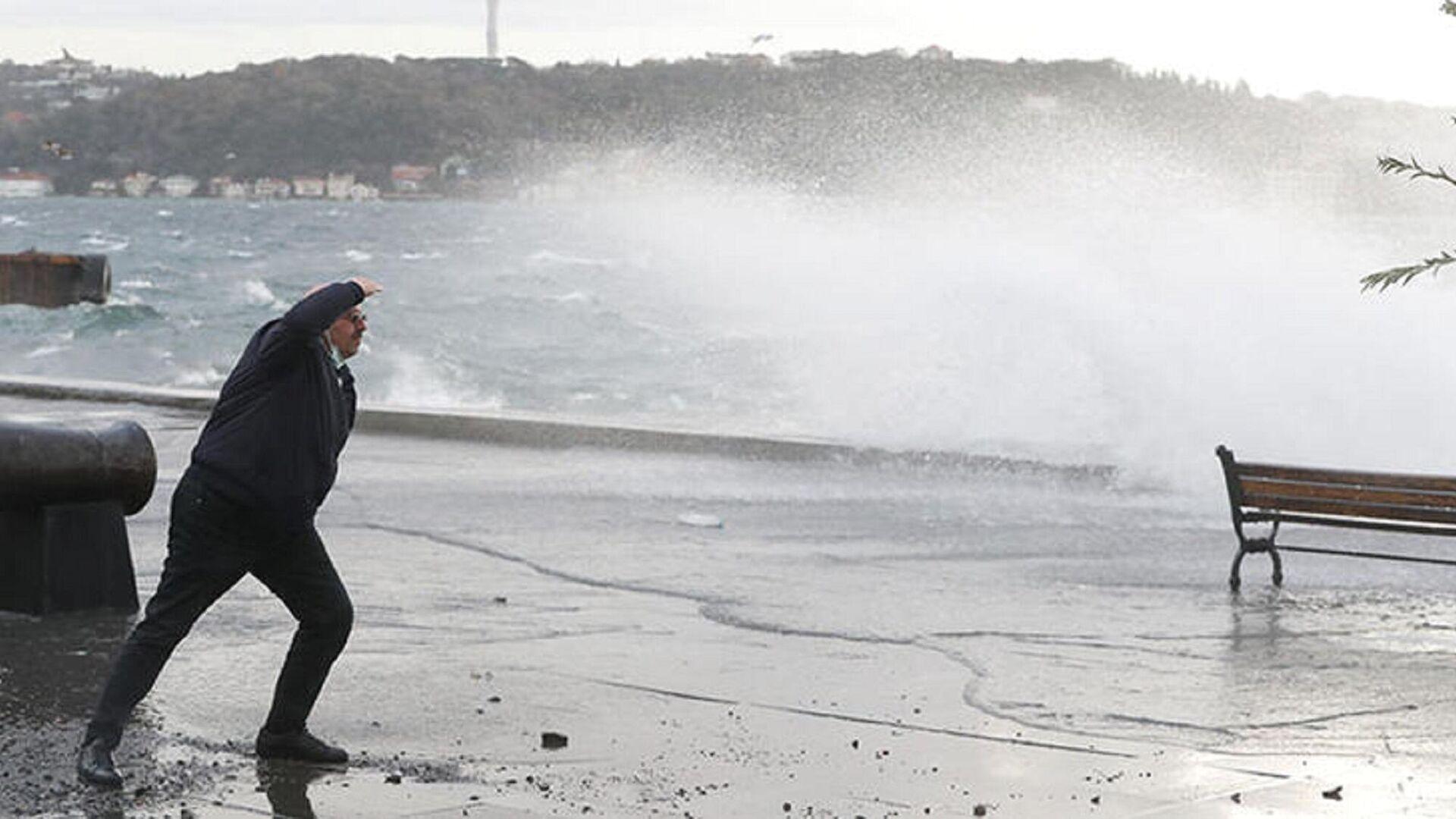 firtina-devam-ediyor-meteorolojiden-bolge-bolge-uyari-9USLPX7z.jpg
