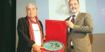 gunesin-sofrasinda-bir-yilin-anlamli-izleri-ve-dusunsel-derinlikleri-pFjCXvr8.jpg