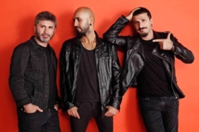 harbiye-acikhava-konserlerinin-baslangicini-yapan-grubun-solisti-duru-ile-20-yillik-redd-yolculugunun-derinliklerine-yolculuk-tYyhYYGV.jpg