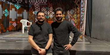 jonas-hassen-khemirinin-eseriyle-baris-gonenen-rejisiyle-ara-sahnede-kardeslerimi-ariyorum-ve-derin-dusuncelerle-soyluyorum-T56XsAp5.jpg