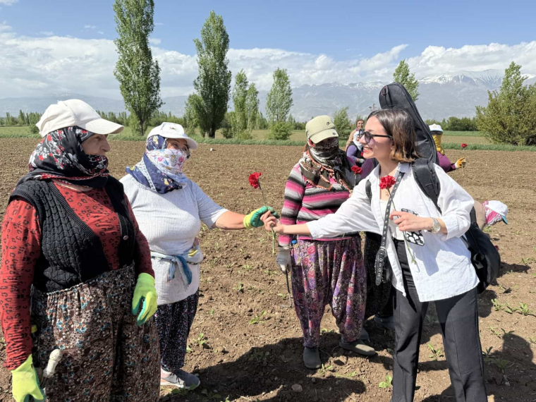 ÖĞRENCİLERİN DUYARLILIĞI VE ÇALIŞMALARI