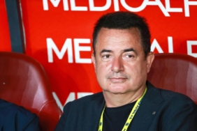 acun-ilicali-osimhen-ve-transfere-dair-dikkat-ceken-aciklamalarda-bulundu-ZF483IKb.jpg