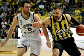 basketbol-super-ligi-play-off-final-serisi-basladi-fenerbahce-beko-besiktas-fibabankayi-94-76-maglup-etti-TGwtYqg3.jpg