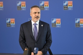 disisleri-bakani-fidan-fransiz-mevkidasi-barrot-ile-telefonda-gorustu-2SkOwriK.jpg