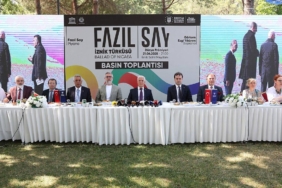 fazil-sayin-iznike-ozel-beste-calismasiyla-sanat-ve-mekanin-bulusmasi-aFvJzvlQ.jpg