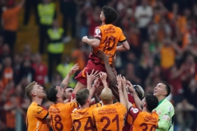 galatasaray-konstanteliasi-transfer-listesine-aldi-yehova-sahidi-olan-oyuncu-inanci-geregi-ilac-kullanmiyor-fZMrzEC5.jpg