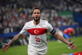 hakan-calhanoglunun-babasindan-heyecanlandiran-paylasim-menajeri-istanbula-geliyor-8fdMuXOt.jpg