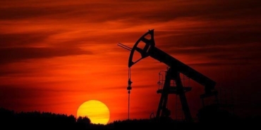 hurmuz-bogazi-kapanirsa-petrol-fiyatlari-300-dolara-yukselebilir-uP8xdlE4.jpg