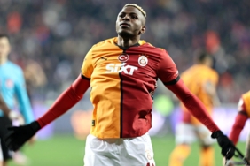 ibrahim-hatipoglu-konustu-galatasaraydan-osimhen-transferi-hakkinda-ilk-aciklama-C6zcUpyP.jpg