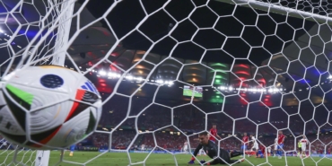 italyan-menajer-duyurdu-galatasarayin-ilgilendigi-kaleci-belli-oldu-dBekpNXU.jpg