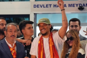 leroy-sane-galatasaray-icin-istanbulda-bir-an-once-maca-cikmak-istiyorum-AXg6giSb.jpg