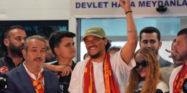 leroy-sane-galatasaray-icin-istanbulda-bir-an-once-maca-cikmak-istiyorum-AXg6giSb.jpg