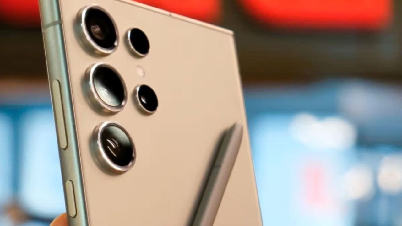 samsung-galaxy-s-plus-serisi-yolun-sonuna-mi-geliyor-heyecan-verici-gelismeler-wXLHcNyK.jpg