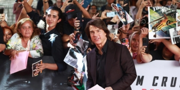 tom-cruise-40-yili-askin-oyunculuk-kariyerinde-ilk-kez-oscar-odulunun-sahibi-oldu-F3ySZBeD.jpg