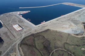 bakan-uraloglu-acikladi-filyos-limanina-yeni-demir-yolu-projesi-geliyor-eunfM26H.jpg