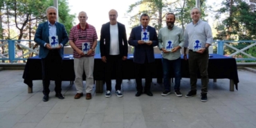 cumhuriyetin-izinde-mizahin-derinliklerinde-aksehirde-bir-araya-gelmek-yxKQUZWc.jpg