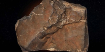 dunyanin-en-buyuk-mars-meteoru-rekor-fiyata-satilma-sansi-ve-gizemi-UmvlejYw.jpg