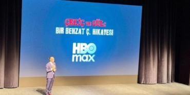 etimesgutta-behzat-c-ruzgari-cekic-ve-gul-sanatin-derinliklerinde-bir-ozel-gosterim-WPAfUdiB.jpg