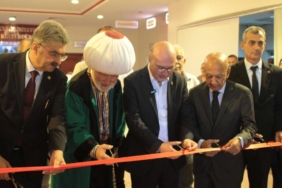 ilmi-bir-bakisla-32-yil-sonra-ayni-guluste-birlikte-olmak-nasreddin-hoca-karikatur-yarismasinin-yeniden-aksehirde-canlanisi-v4jpq6uJ.jpg