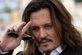 johnny-deppin-yonetmenlik-yolculugunda-yeni-bir-donem-basrolde-al-pacino-ile-sanatin-sinirlarini-zorluyor-R1l8J9QL.jpg