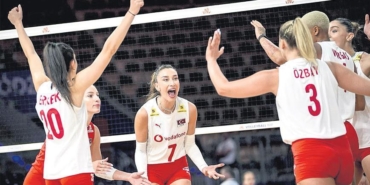 kadinlarin-spor-alanlarindaki-gucu-ve-destek-noktasi-BVTp3taj.jpg
