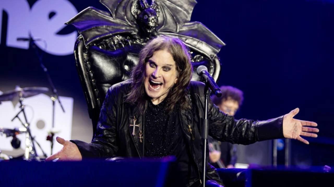 ozzy-osbourneun-vefati-karanliklar-prensinin-son-seyahati-ve-mirasi-XXFV6Qhj.jpg