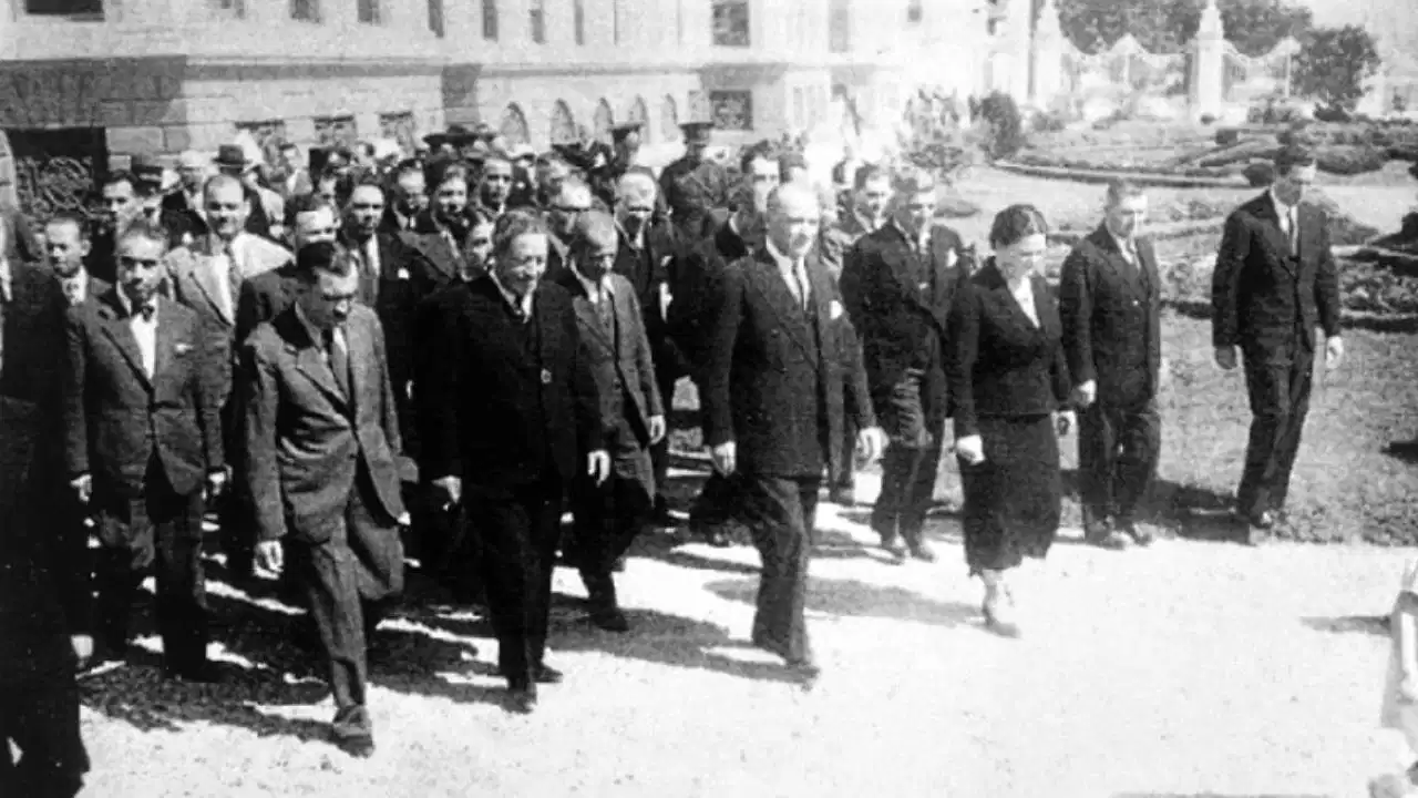 Arkeolojinin Altın Çağı’nın Gölgesinde: Talan ve Sempozyum Tartışmaları