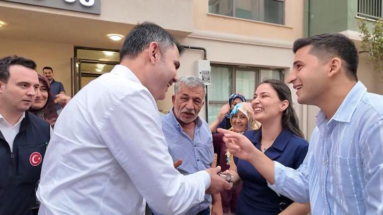 Bakan Kurum'dan Depremzede Aileye Ziyaret: Dayanışma ve Umut Mesajı