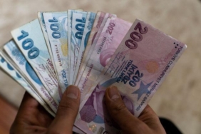 bankada-parasi-olanlari-yakindan-ilgilendiren-guncel-faiz-oranlari-ibre-asagi-dondu-vkHiumxk.jpg