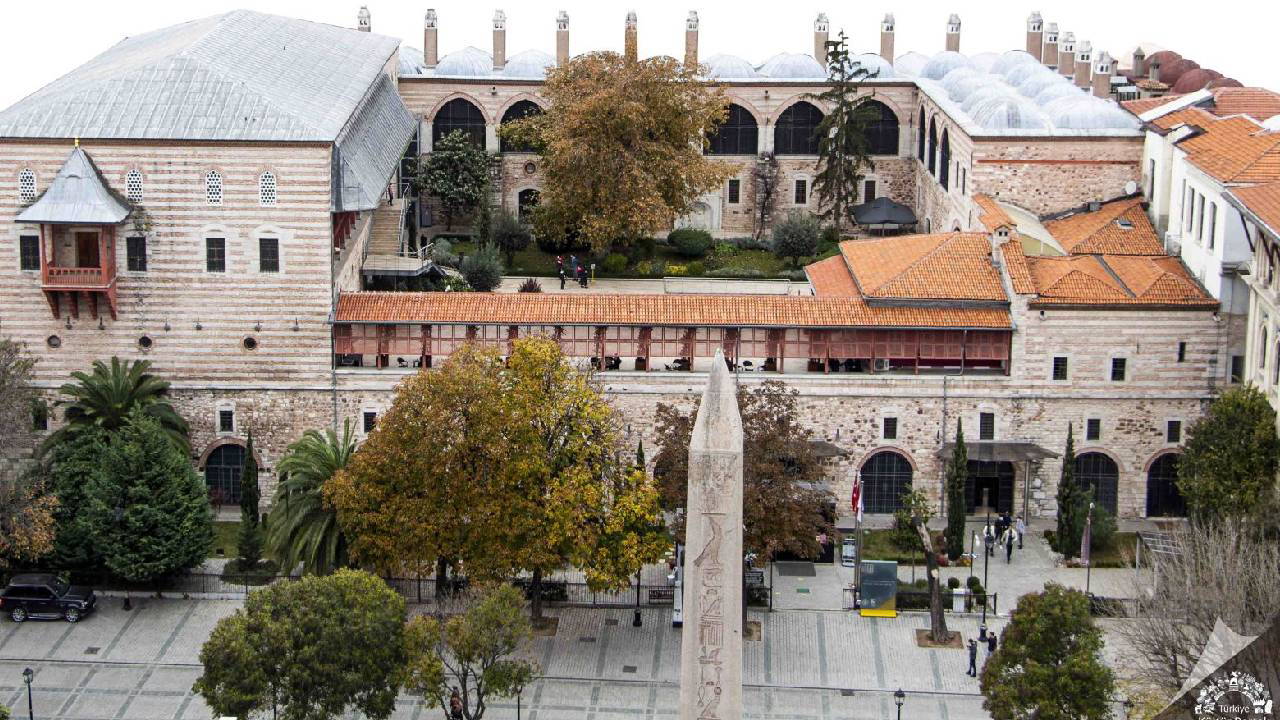 Bir Çatı Altında Birikmiş Binlerce Eser: Uzman Uyarısı Müzelerin Koleksiyonlarındaki Parçalanma ve Büyük Riski