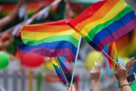 cinsiyet-kimligi-saglik-hakkinin-onune-gecmesin-lgbti-bireylerin-saglik-hizmetlerinde-esitlik-mucadelesi-XZkTe4JN.jpg