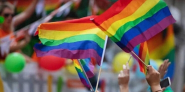 cinsiyet-kimligi-saglik-hakkinin-onune-gecmesin-lgbti-bireylerin-saglik-hizmetlerinde-esitlik-mucadelesi-XZkTe4JN.jpg