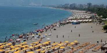 gunes-isinlarinin-prizma-etkisiyle-ciltte-renk-degisimine-yol-acan-bilincli-cilt-bakimi-nEEKVALT.jpg