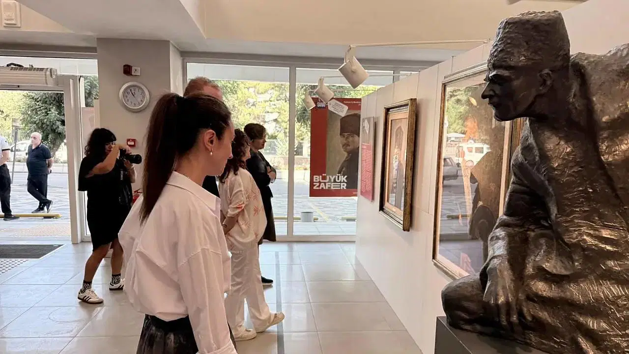 Herkes İçin Sanat: Anadolu Sergileri ve Afyonkarahisar’da Büyük Zaferin Yansısı
