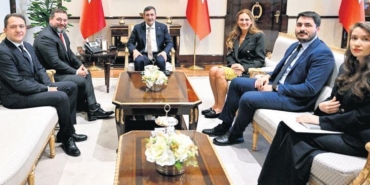 turkiyede-yatirimda-sureklilik-ve-guvence-YAPFPAU6.jpg
