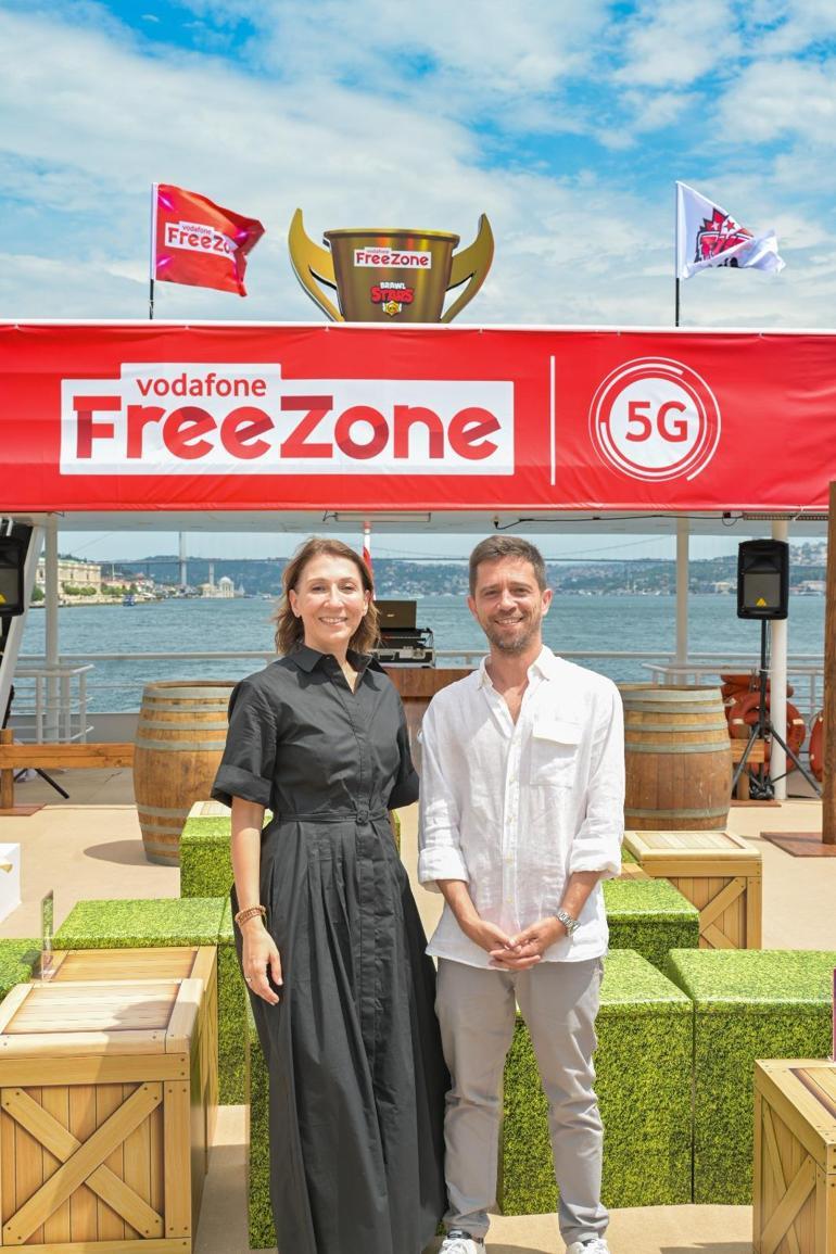 Vodafone Freezone Kıtalararası Brawl Stars Turnuvası’nda Şampiyon Döner Kebap Takımı: Sahnede Lezzetli Zafer