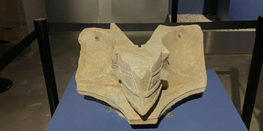 aigai-antik-kentinde-2-bin-200-yillik-gunes-saati-tarih-izlerin-aydinliginda-zamanin-izinde-aVM2ZaV7.jpg
