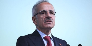 gunes-enerjisinden-uretilen-milli-hizli-tren-turkiyenin-yuzaki-projesi-Sxbgjma9.jpg