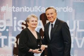 istanbul-tiyatro-festivali-basliyor-20-ekimde-sehrin-sahnesinde-geleneksel-tiyatro-ruzg-ri-ve-yeni-ufuklar-LWaaMIky.jpg