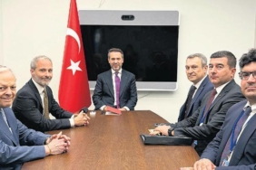 new-yorkta-enerji-ve-finans-gundeminde-bulusan-sesler-kuresel-piyasalarda-yeni-dengeler-nieGm3Zy.jpg