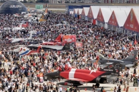 teknofest-istanbulda-son-gun-heyecani-aksungur-atak-helikopteri-akinci-tb2-ve-hurkus-gosteri-ucusu-NtT1v7LS.jpg