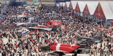 teknofest-istanbulda-son-gun-heyecani-aksungur-atak-helikopteri-akinci-tb2-ve-hurkus-gosteri-ucusu-NtT1v7LS.jpg