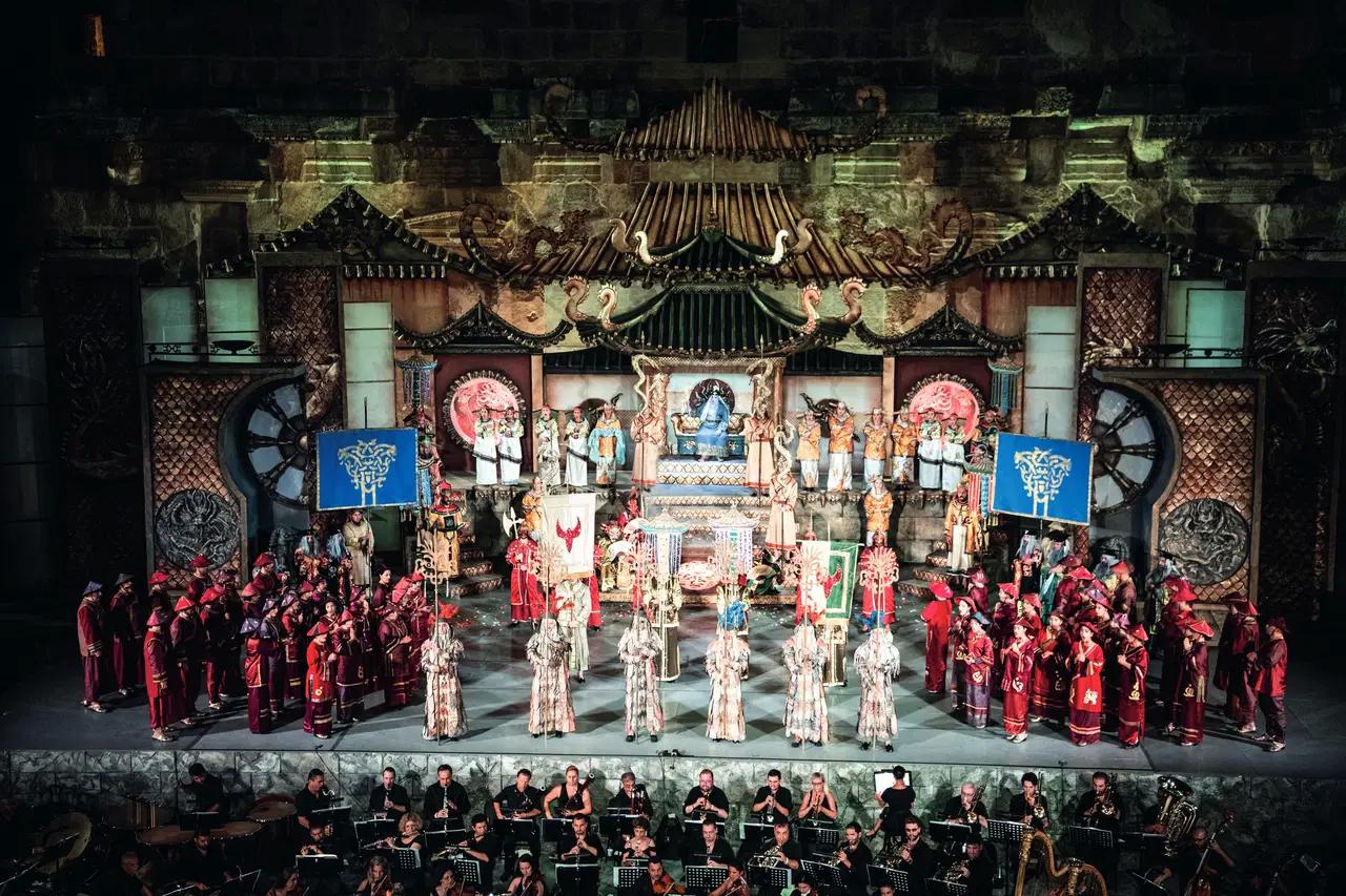 uluslararasi-aspendos-opera-ve-bale-festivali-basliyor-kulturun-ve-zamanin-dansiyla-yeni-bir-baslangic-ZxcvZJhg.jpg