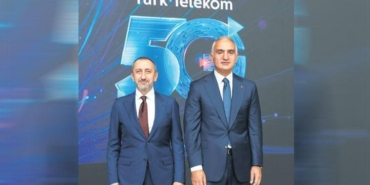 5g-teknolojisi-sanatla-gelecegi-bulusturuyor-suqbIZNg.jpg